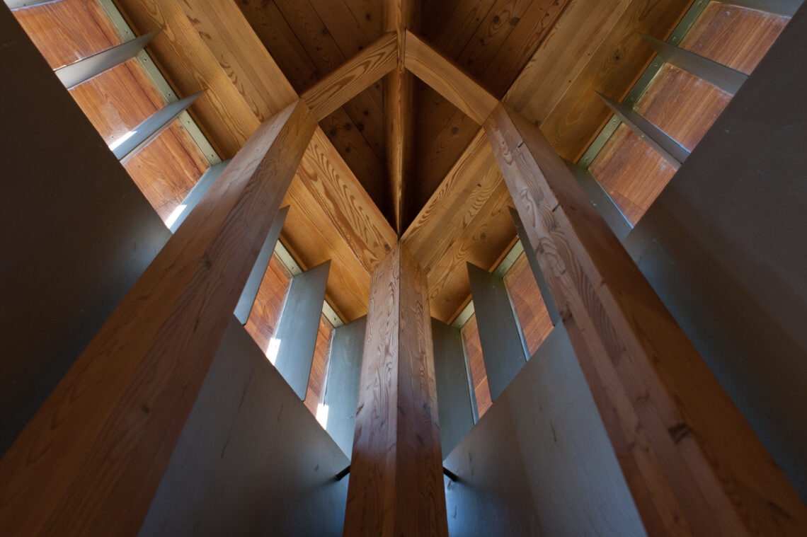 Saint benedict chapel / peter zumthor | classics on architecture lab