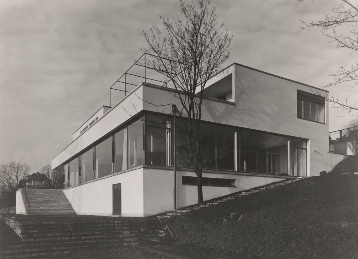 Villa tugendhat / mies van der rohe | classics on architecture lab