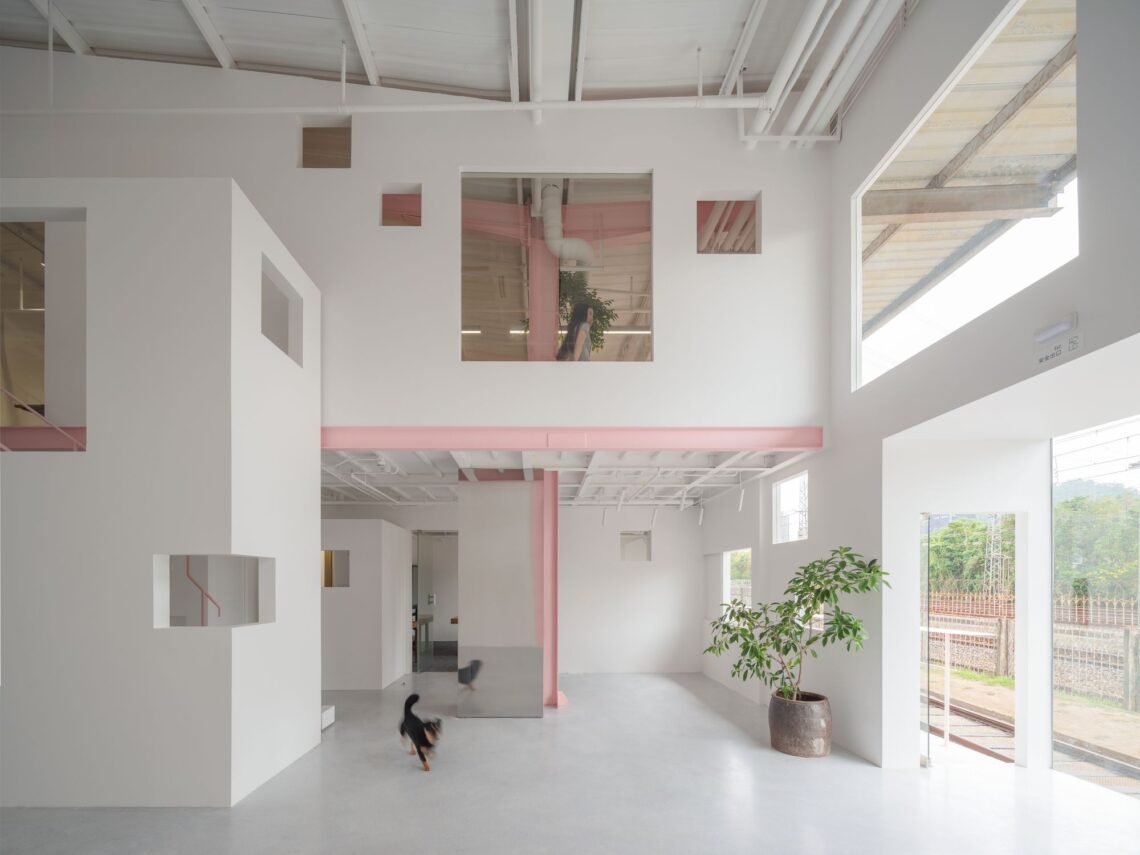 Apelron contemporary / aether architects + archigress