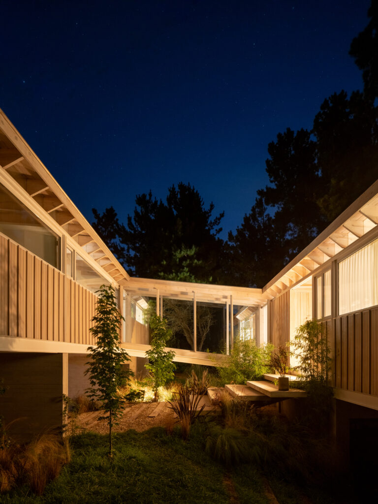House H1 / Taranti Arq Studio 18 House h1 / taranti arq studio