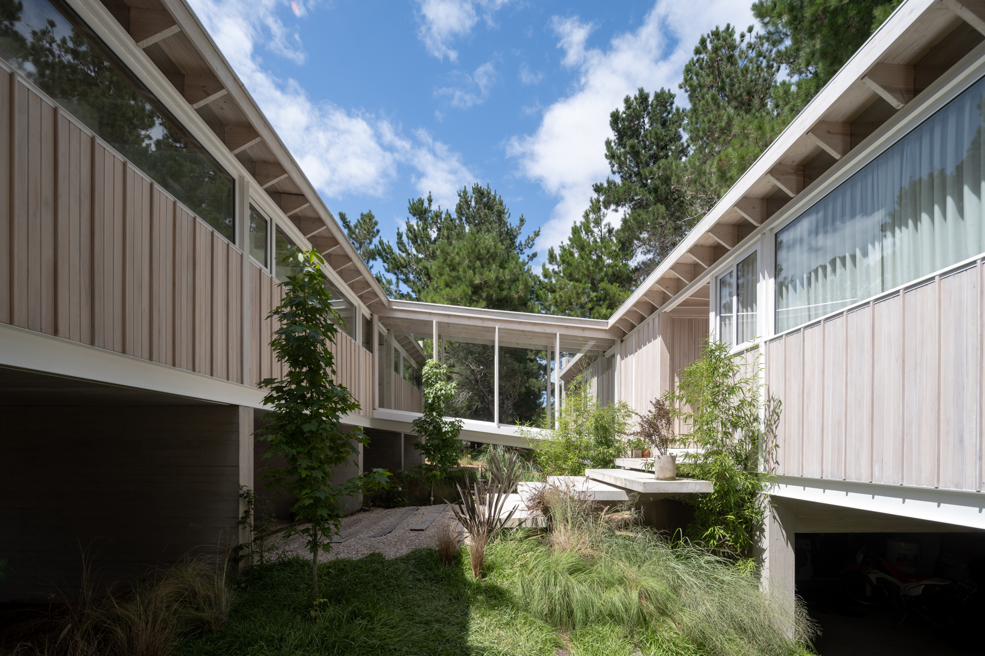 050_Javier Agustin Rojas_Taranti H1_Dsf0558_Low House h1 / taranti arq studio