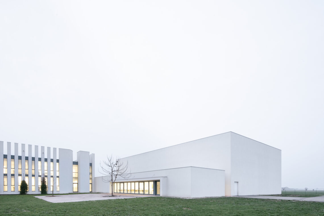Sissa school complex / aaa office