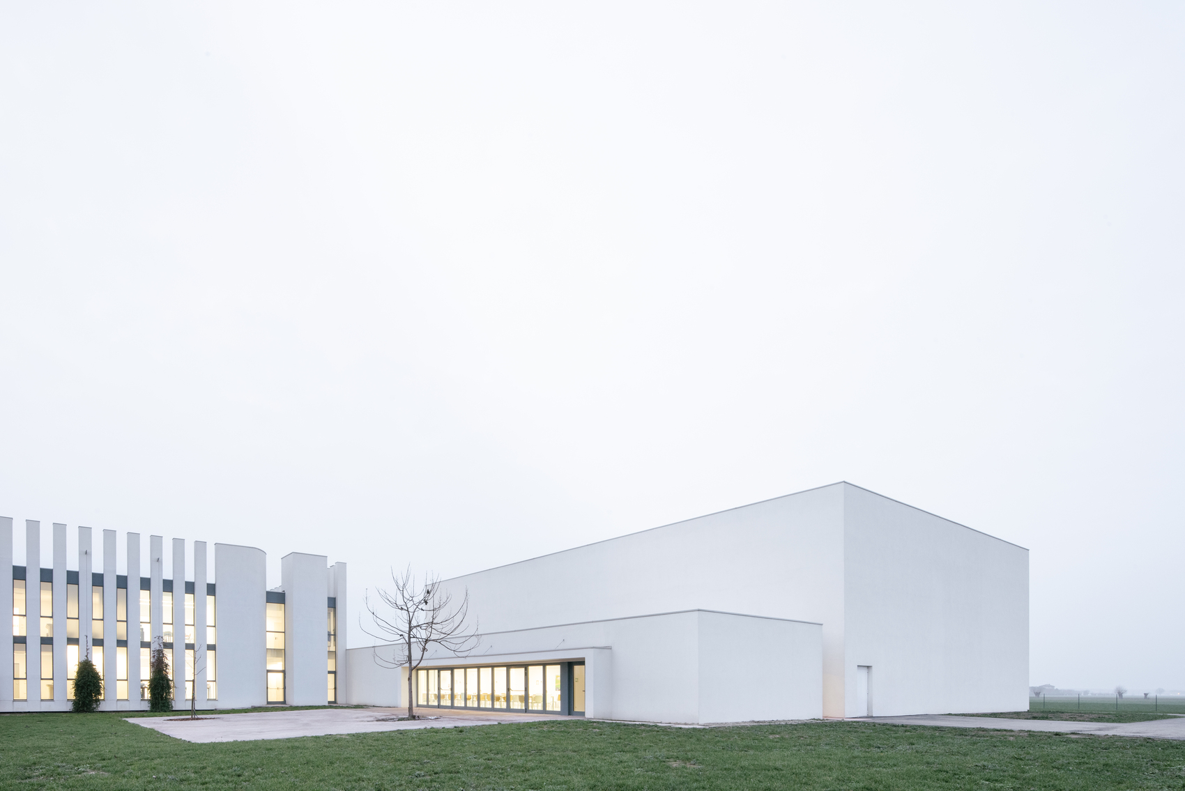 Sissa school complex / aaa office