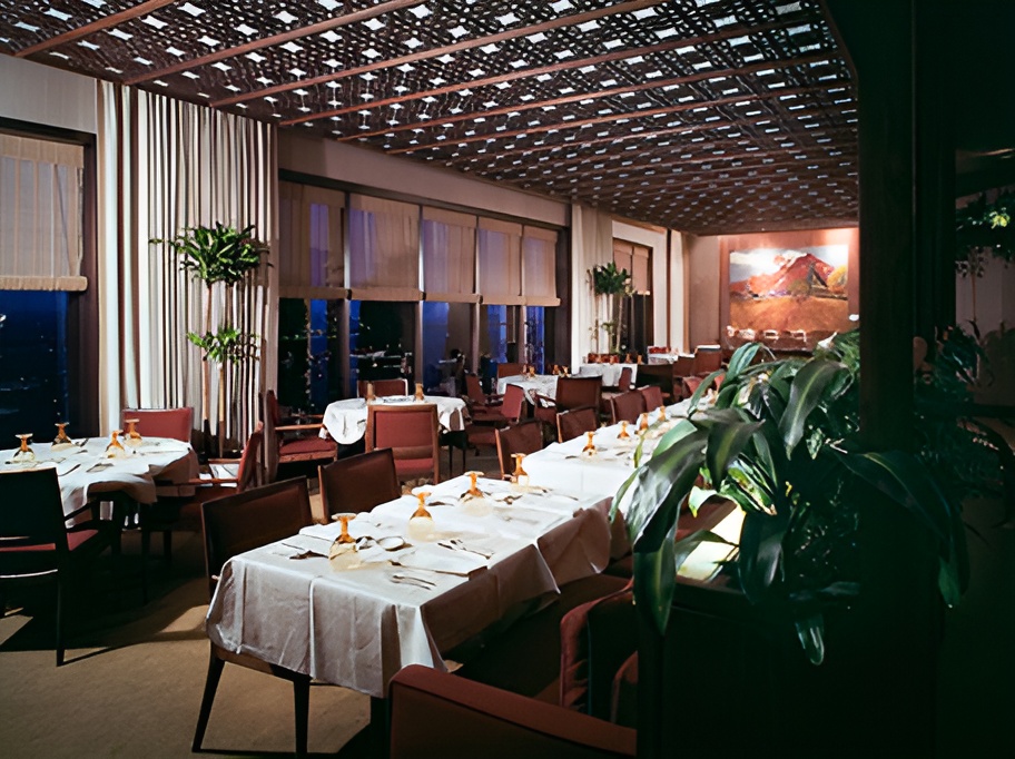 2 Columbus Circle / Edward Durell Stone &Amp; Associates | Classics On Architecture Lab 10 2 columbus circle / edward durell stone & associates | classics on architecture lab