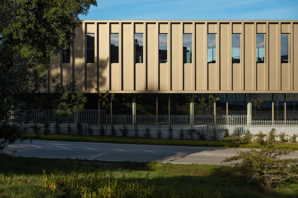 Novo Edifício-Sede Prf / Impare Arquitectura 1 Novo edifício-sede prf / impare arquitectura