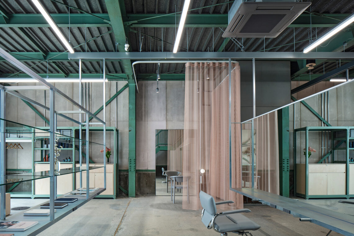 Unravel Hair Salon / Atelier Write 26 Unravel hair salon / atelier write