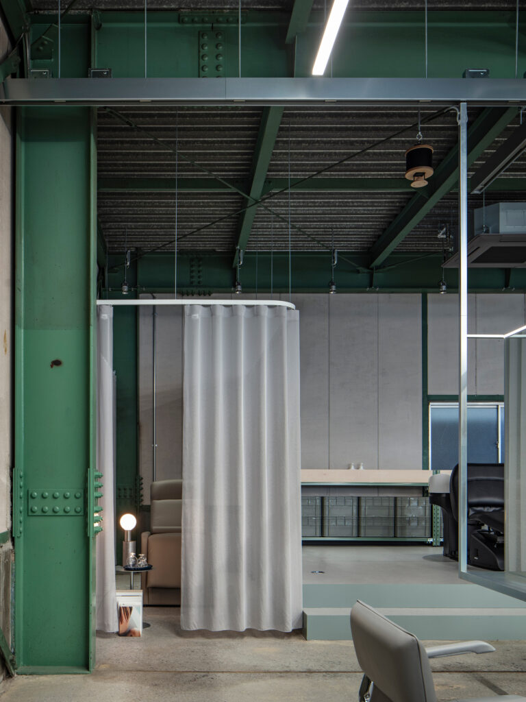 Unravel Hair Salon / Atelier Write 21 Unravel hair salon / atelier write