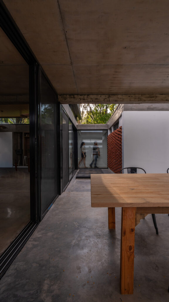 Casa pala / gira – oficina de arquitectura y paisajismo