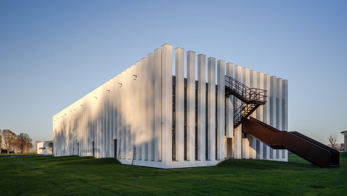 Sissa school complex / aaa office