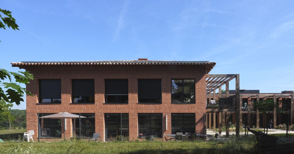 Simon De Cyrène Residence / Taa Toulouse 29 Simon de cyrène residence / taa toulouse