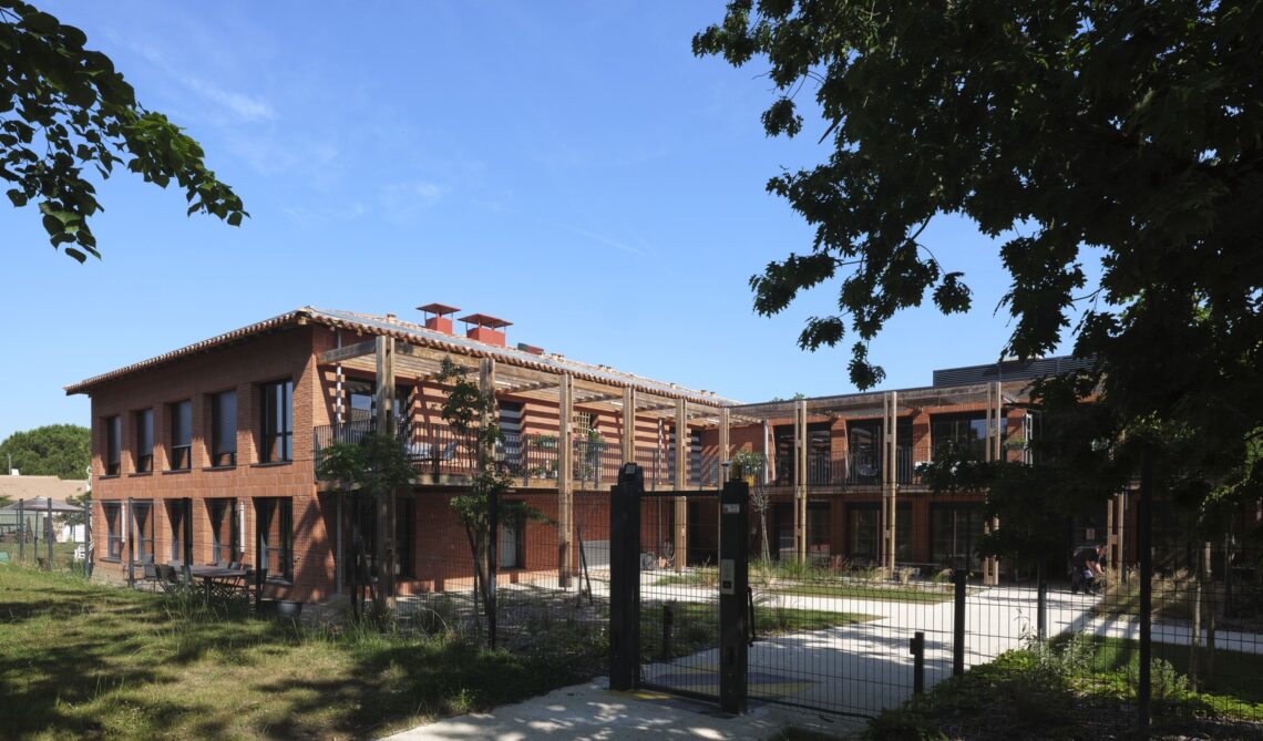 Simon De Cyrène Residence / Taa Toulouse 28 Simon de cyrène residence / taa toulouse
