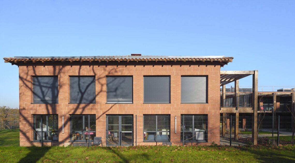 Simon De Cyrène Residence / Taa Toulouse 23 Simon de cyrène residence / taa toulouse