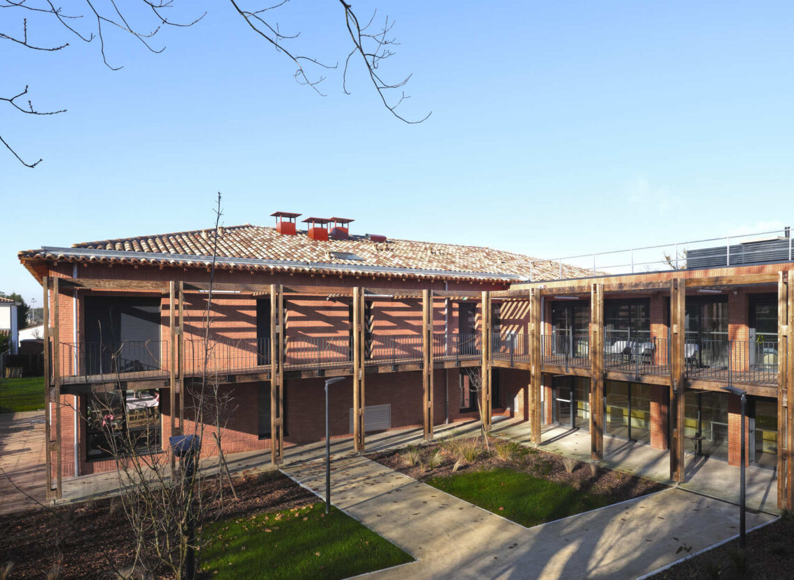 Simon De Cyrène Residence / Taa Toulouse 19 Simon de cyrène residence / taa toulouse