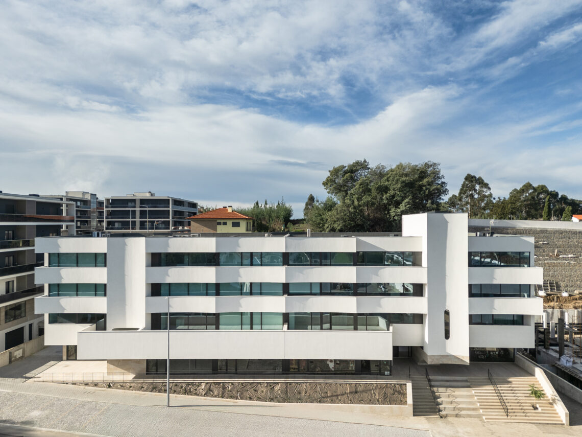 Aurora 10 Building / Atelier Tiago Do Vale 23 Aurora 10 building / atelier tiago do vale