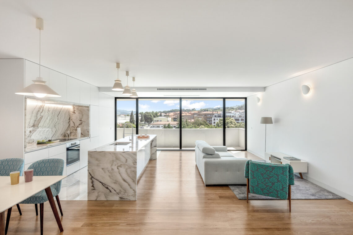 Aurora 10 Building / Atelier Tiago Do Vale 4 Aurora 10 building / atelier tiago do vale