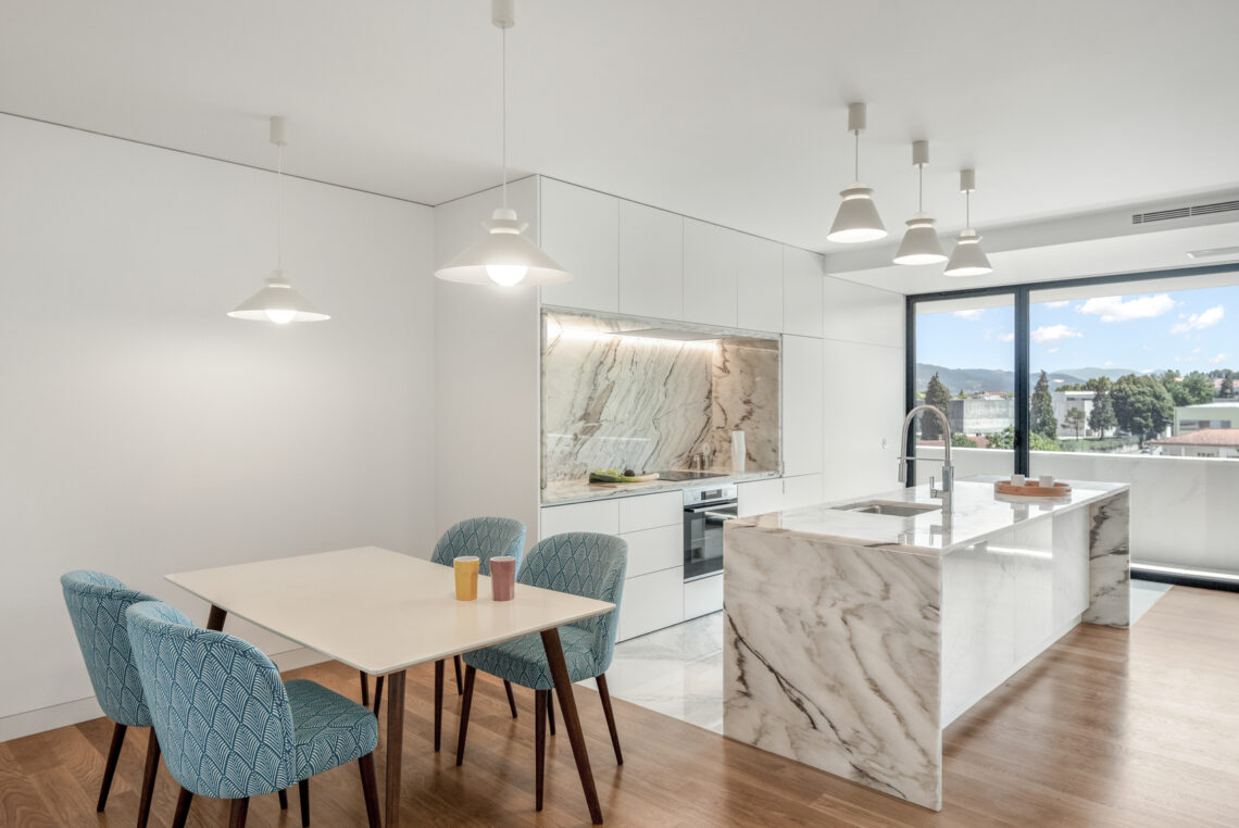 Aurora 10 Building / Atelier Tiago Do Vale 10 Aurora 10 building / atelier tiago do vale