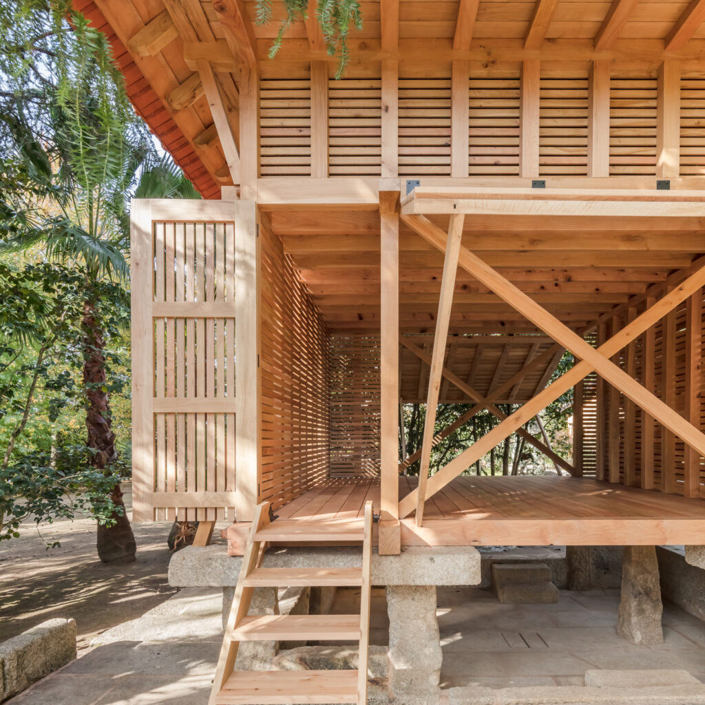 The Dovecote-Granary / Tiago Do Vale Architects 29 The dovecote-granary / tiago do vale architects