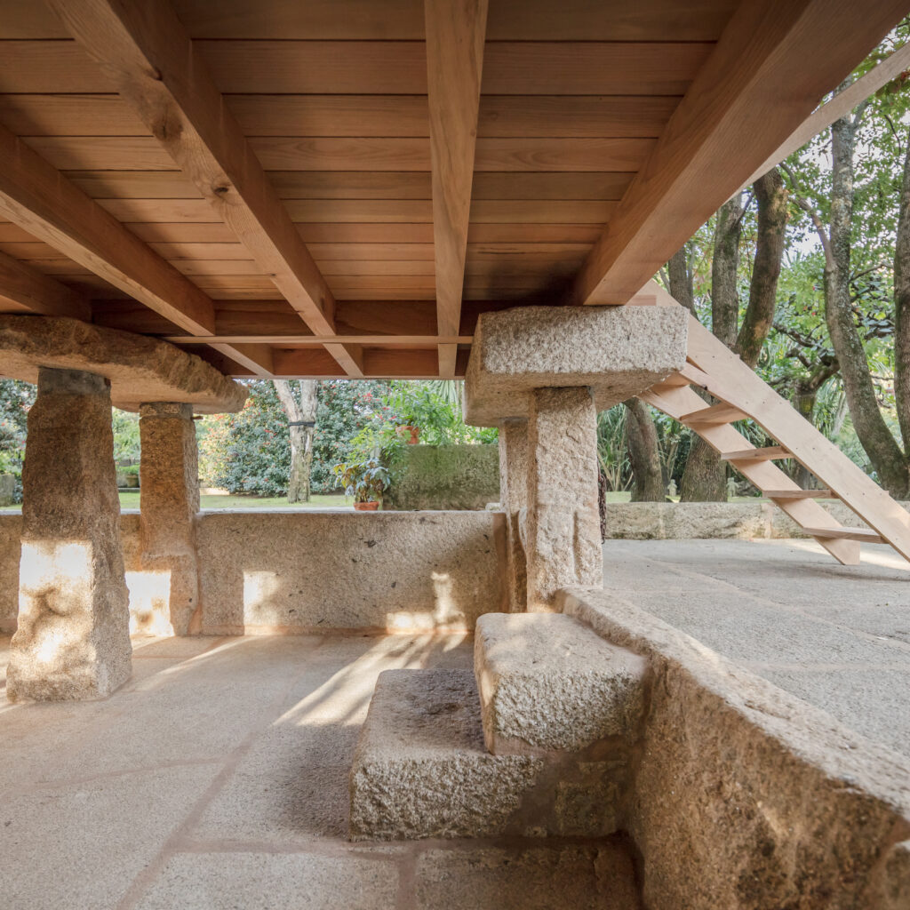 The Dovecote-Granary / Tiago Do Vale Architects 2 The dovecote-granary / tiago do vale architects