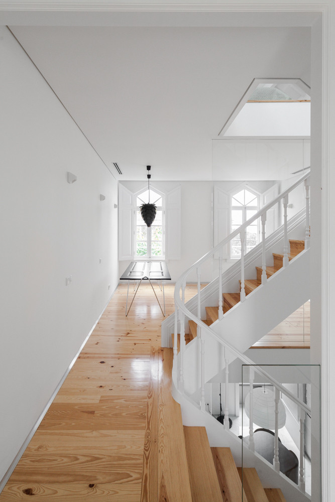 Jm_Reconversaoprediobraga_055 Three cusps chalet / tiago do vale arquitectos