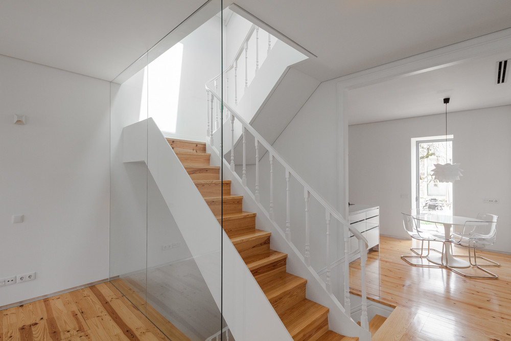 Jm_Reconversaoprediobraga_083 Three cusps chalet / tiago do vale arquitectos
