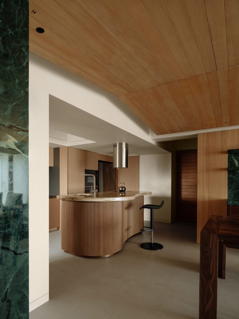 Sonic realm acoustic mansion / value works architects