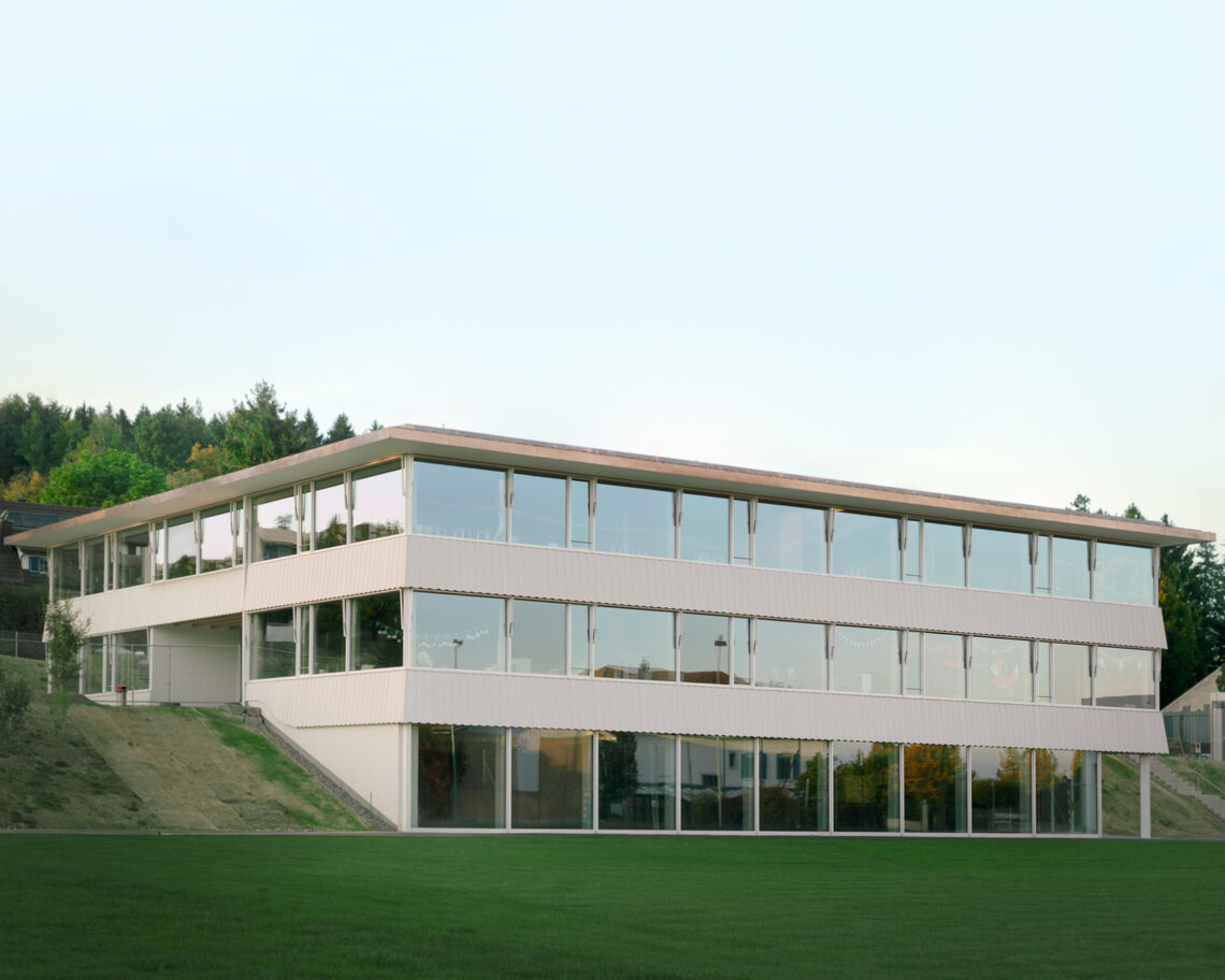 Stöckliacker school complex / haller gut architects
