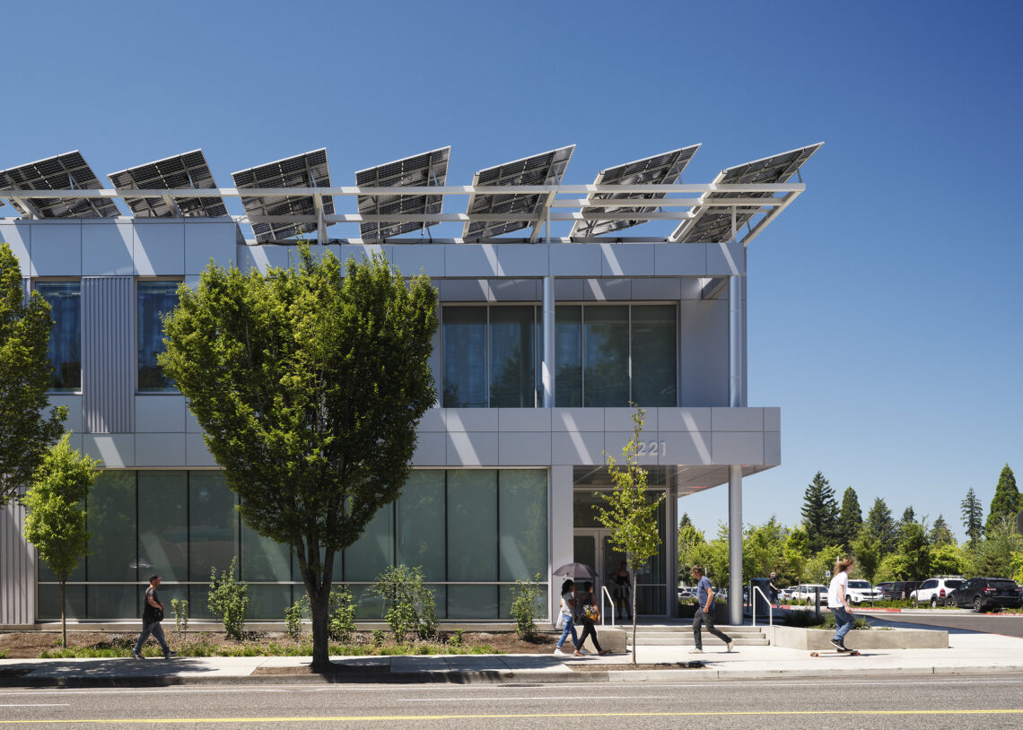 Multnomah county library operations center renovation & expansion / hennebery eddy architects