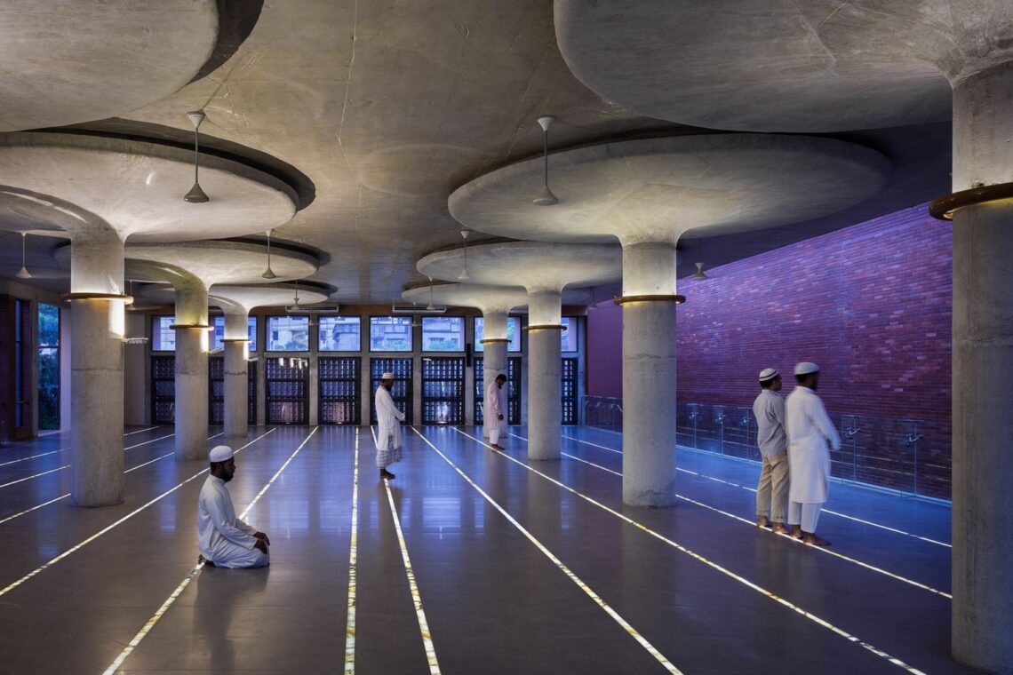Mayor mohammad hanif jame mosque / shatotto