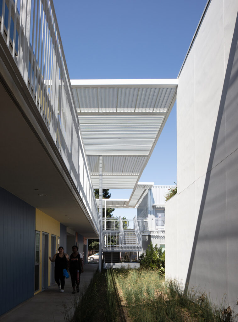 Northview Apartments / Brooks Scarpa Huber Architects 16 Northview apartments / brooks scarpa huber architects