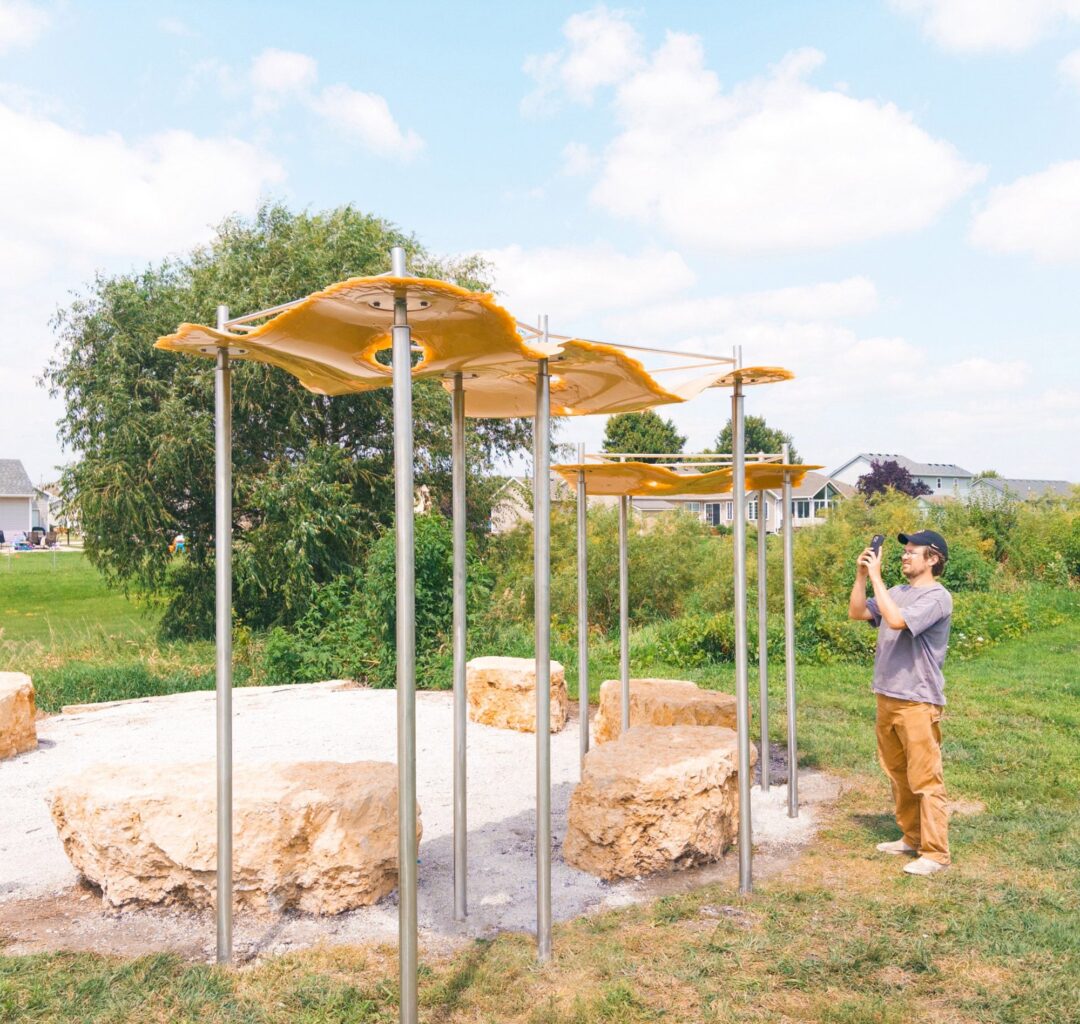 Puddle pavilion by i/thee turns algae bio-resin into public architecture along mud creek