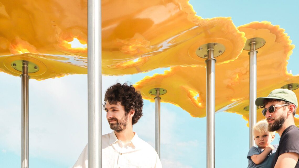 Puddle pavilion by i/thee turns algae bio-resin into public architecture along mud creek