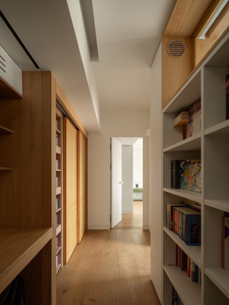 Sonic realm acoustic mansion / value works architects