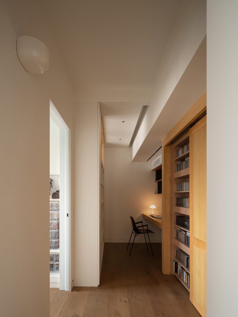 Sonic realm acoustic mansion / value works architects