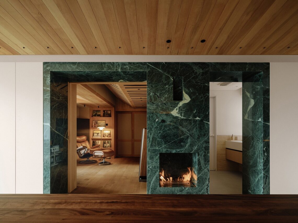 Sonic realm acoustic mansion / value works architects