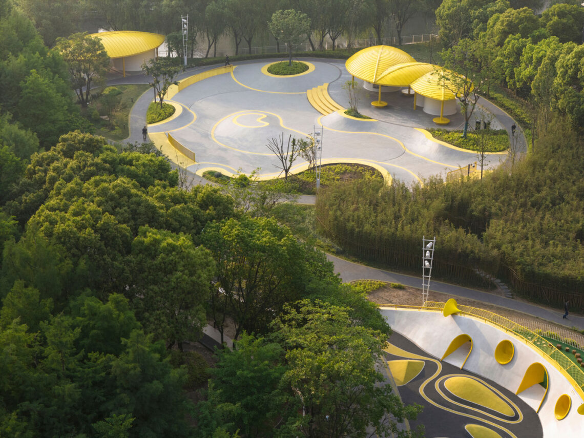 The orchestra park / soba