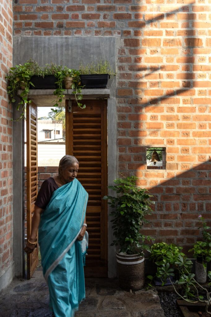 The Threshold House / Madras Spaces 18 The threshold house / madras spaces