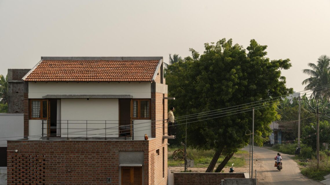 The threshold house / madras spaces
