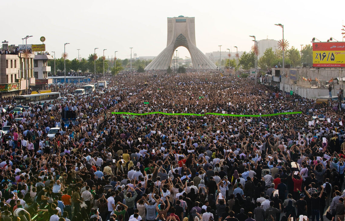 Azadi tower / hossein amanat | classics on architecture lab