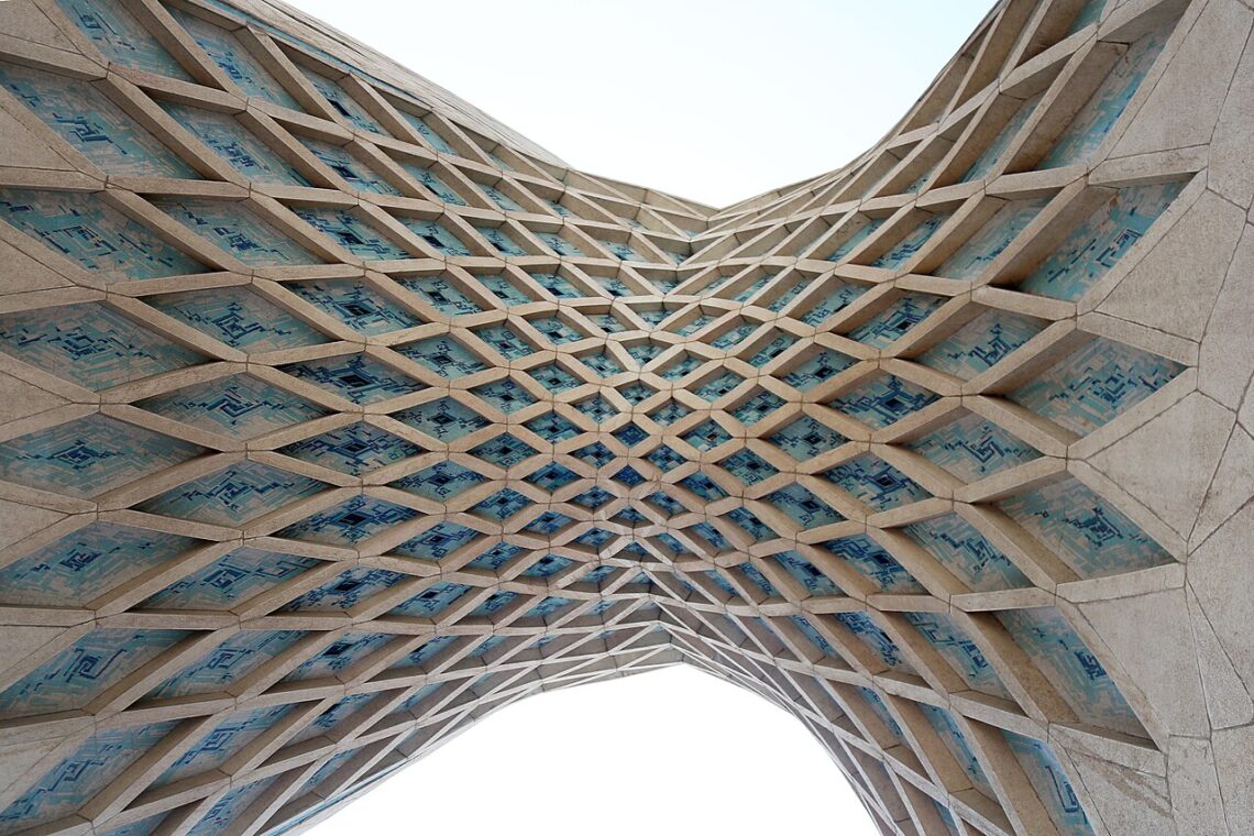 Azadi tower / hossein amanat | classics on architecture lab
