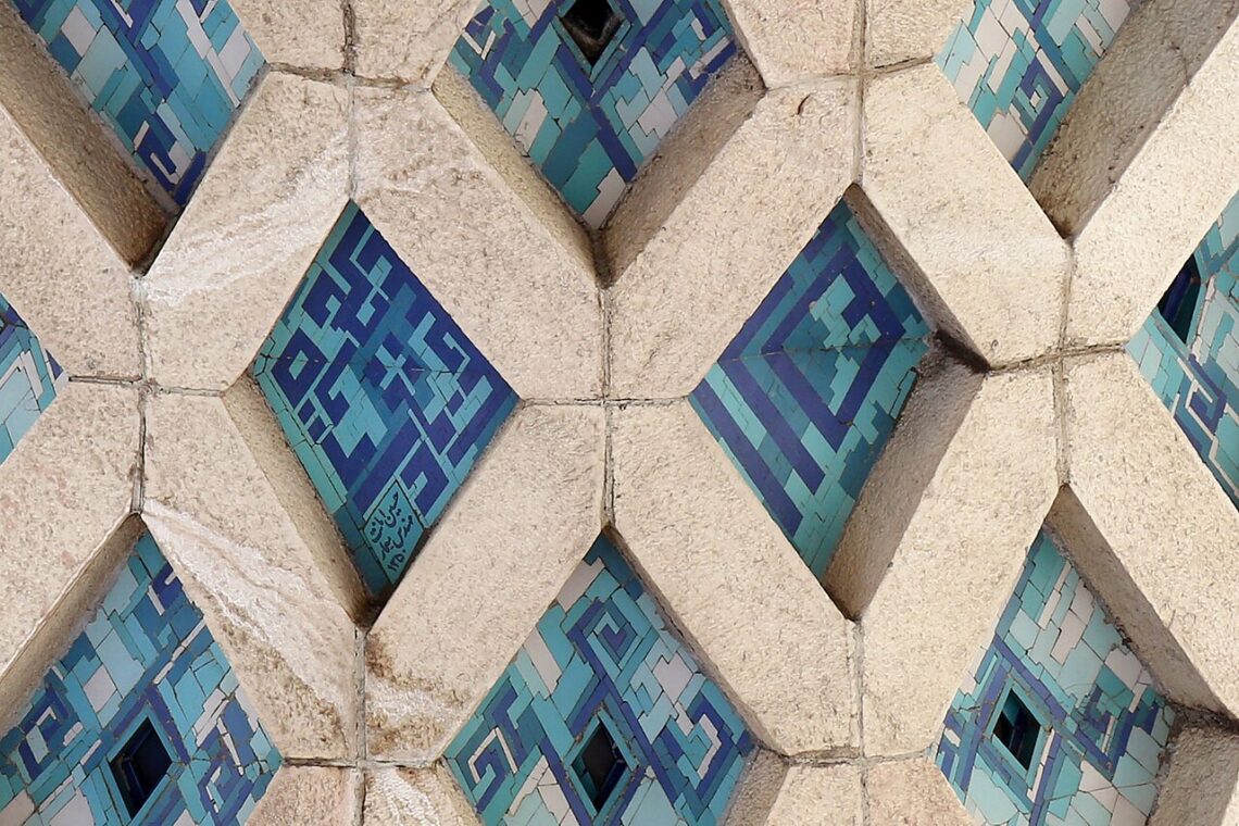 Azadi tower / hossein amanat | classics on architecture lab