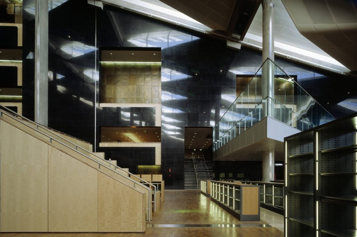 Bibliotheca alexandrina / snøhetta | classics on architecture lab