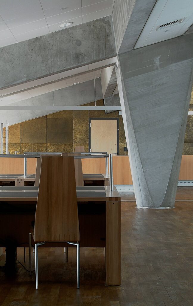 Bibliotheca alexandrina / snøhetta | classics on architecture lab