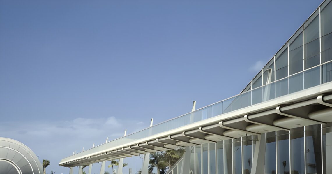 Bibliotheca alexandrina / snøhetta | classics on architecture lab