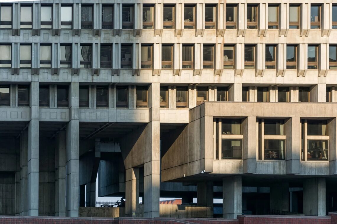 Boston city hall / kallmann, mckinnell, & knowles | classics on architecture lab