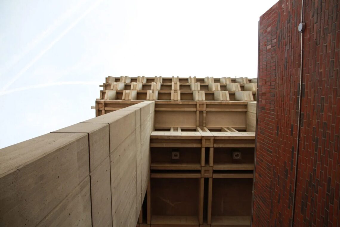 Boston city hall / kallmann, mckinnell, & knowles | classics on architecture lab
