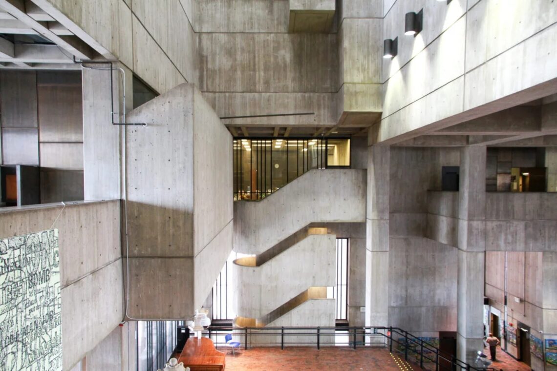 Boston city hall / kallmann, mckinnell, & knowles | classics on architecture lab
