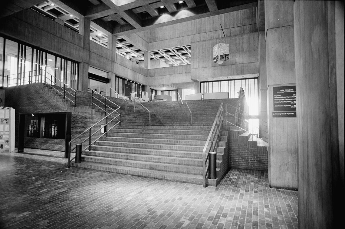 Boston city hall / kallmann, mckinnell, & knowles | classics on architecture lab