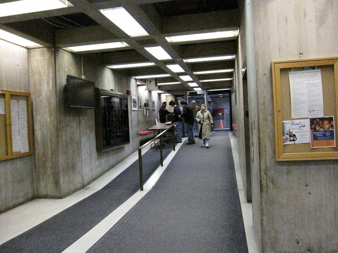 Boston city hall / kallmann, mckinnell, & knowles | classics on architecture lab