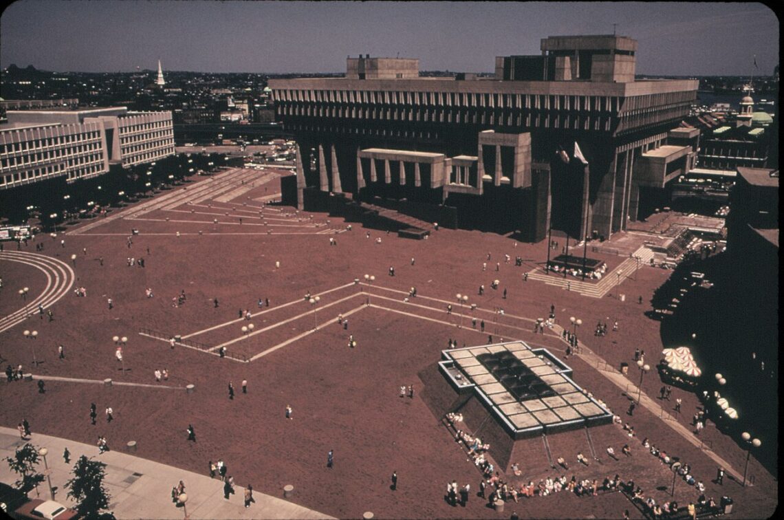 Boston city hall / kallmann, mckinnell, & knowles | classics on architecture lab