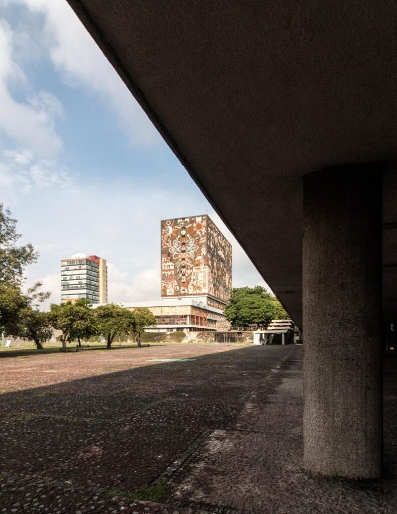 Unam central library / juan o'gorman | classics on architecture lab